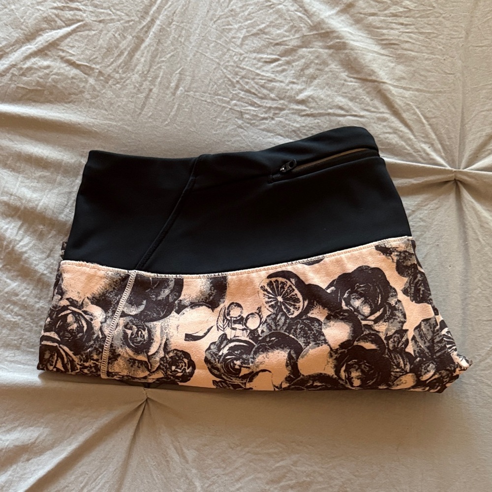 Oiselle Black and Blush Floral Print Roga Athletic Shorts